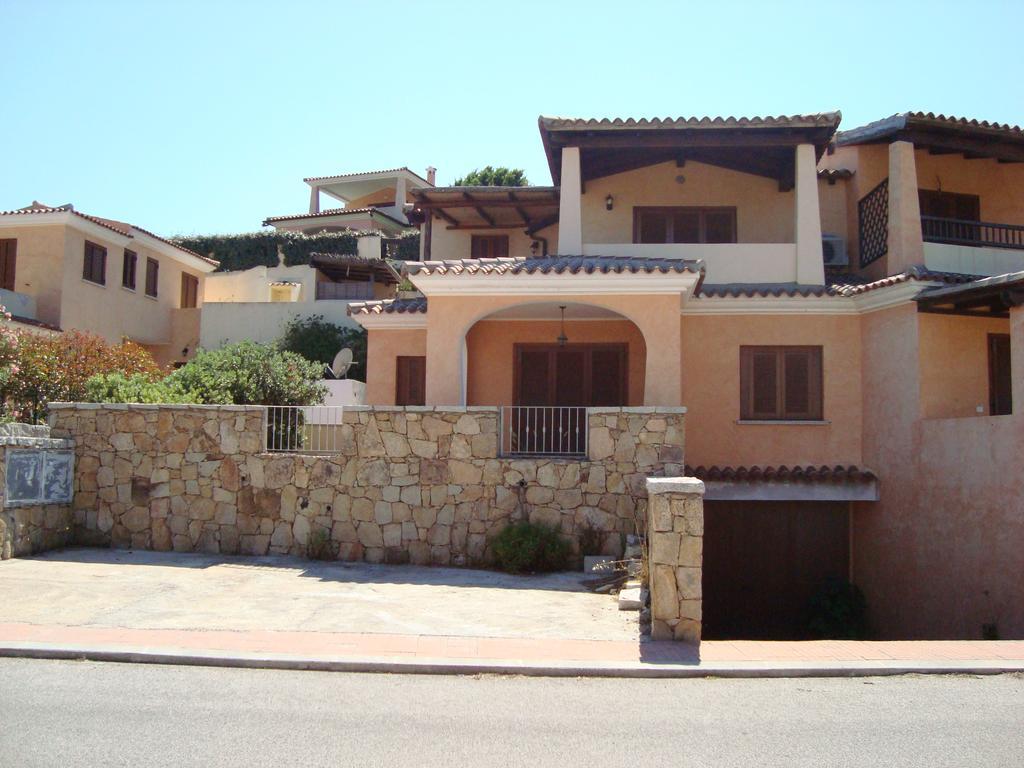 Case Vacanza Rosa Porto San Paolo  Exterior photo